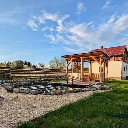 Wellness Chata Se Saunou A Virivkou 2 Zirovnice Exterior photo